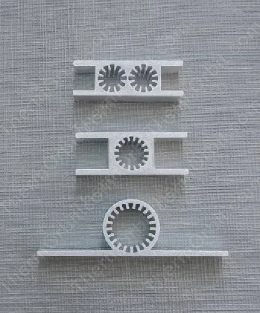 槽道热管样件截面